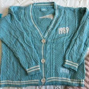 1989 Cardigan Taylor Swift